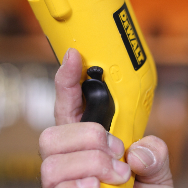 DeWalt DW235G