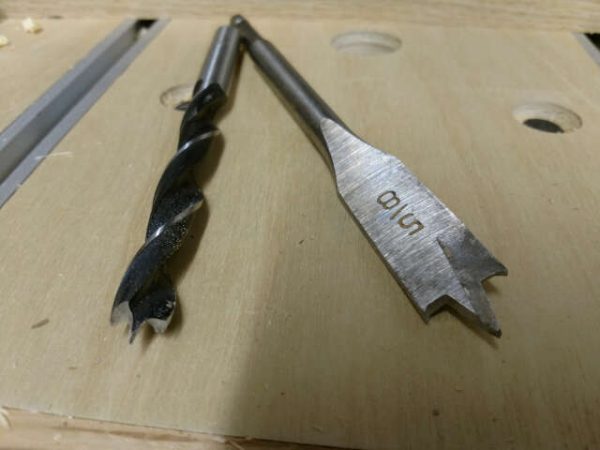 brad point drill bit vs spade drill bit